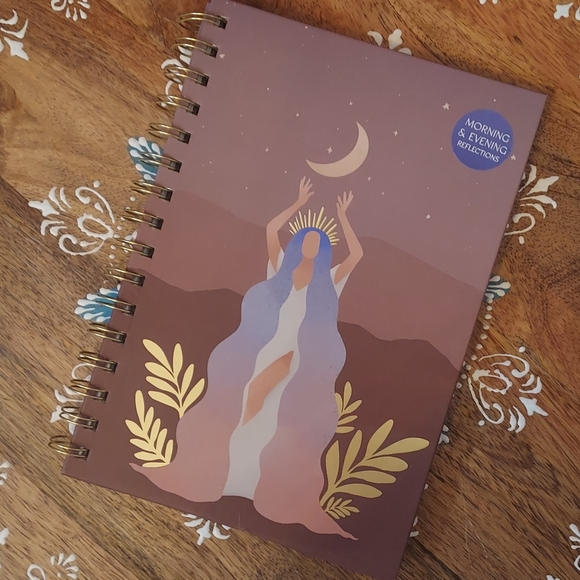 LAST 1 Crystal Luna Moon Goddess Gratitude Reflection Manifestation Journal Book - Picture 2 of 6